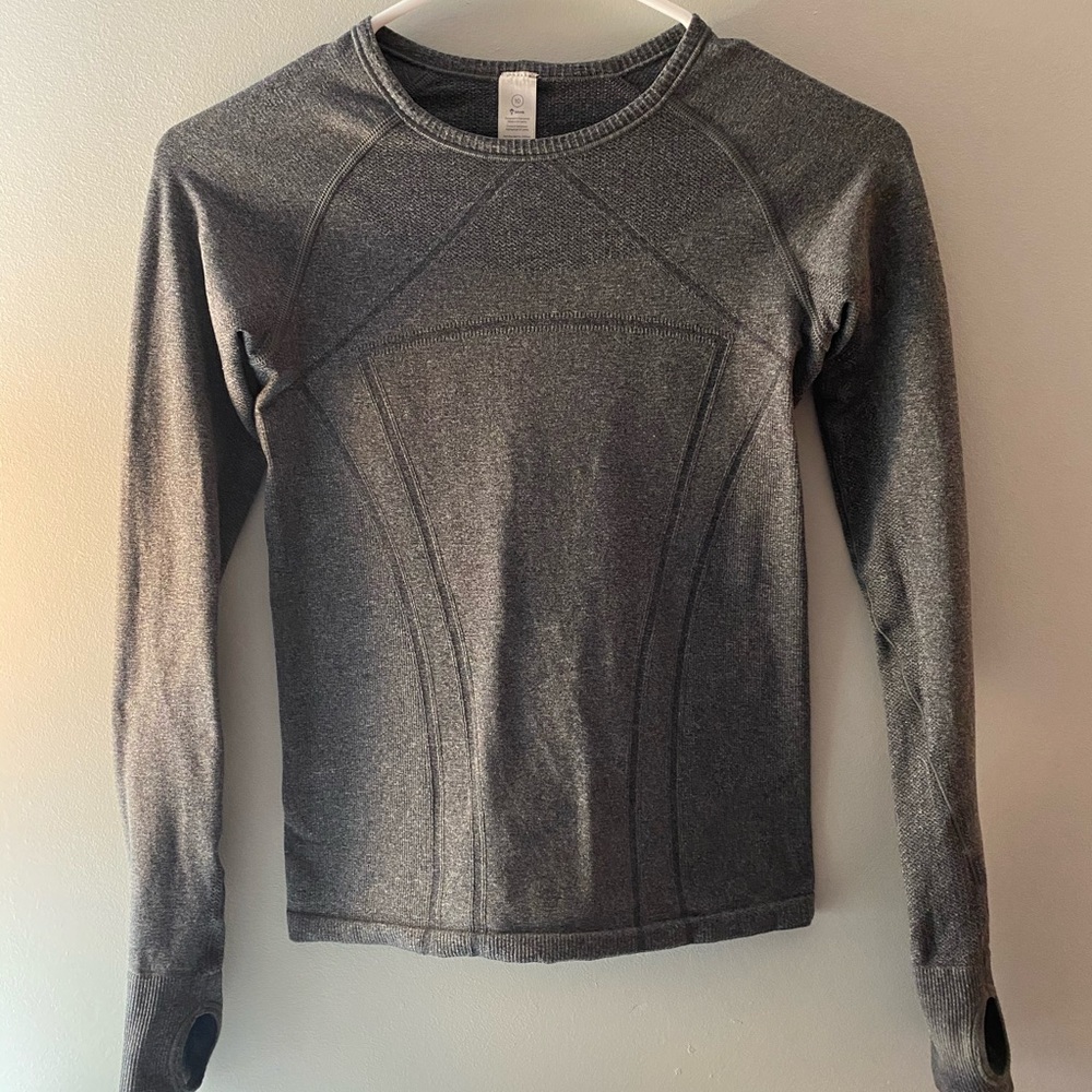 Ivivva fly tech long sleeve